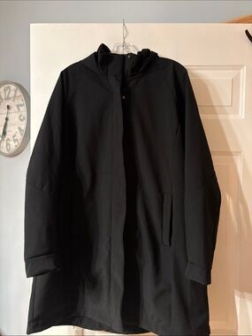 Mondetta Black Hooded Raincoat - Sleek Everyday Shell
